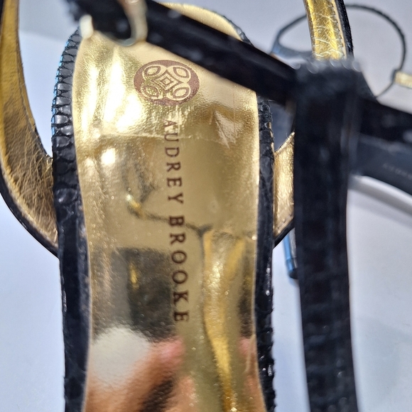Audrey Brooke Black Yesenie Leather Snake T-Strap Platform Stiletto Heels 8.5 - Picture 10 of 13